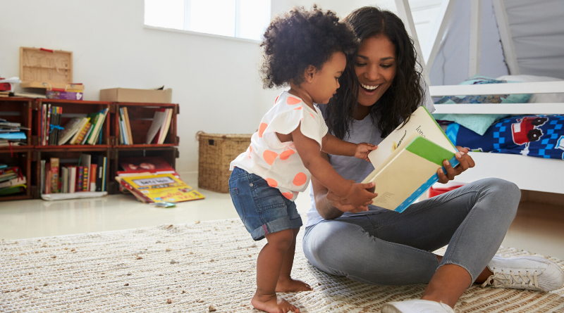 Early Literacy Tip: Look at the Pictures in Your Child’s Books