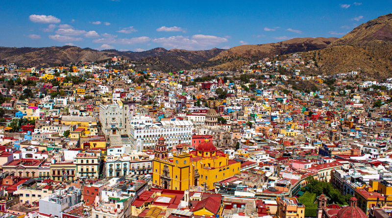 Plano Reads: Mexico and Cinco de Mayo